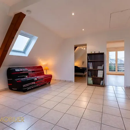 Veronica - Vakantiehuis Houssen
